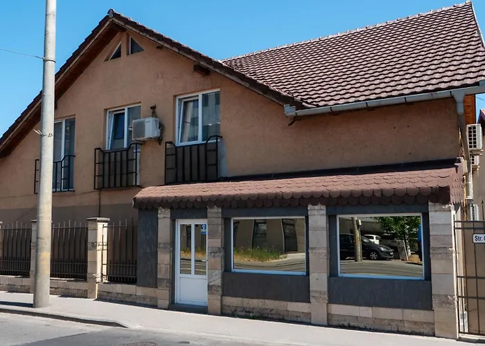 Andrei Penzion Kluž